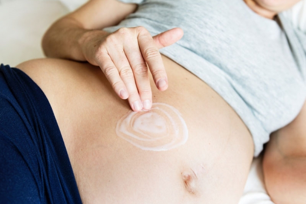 Phụ nữ mang thai mắc vảy nến có đáng lo?